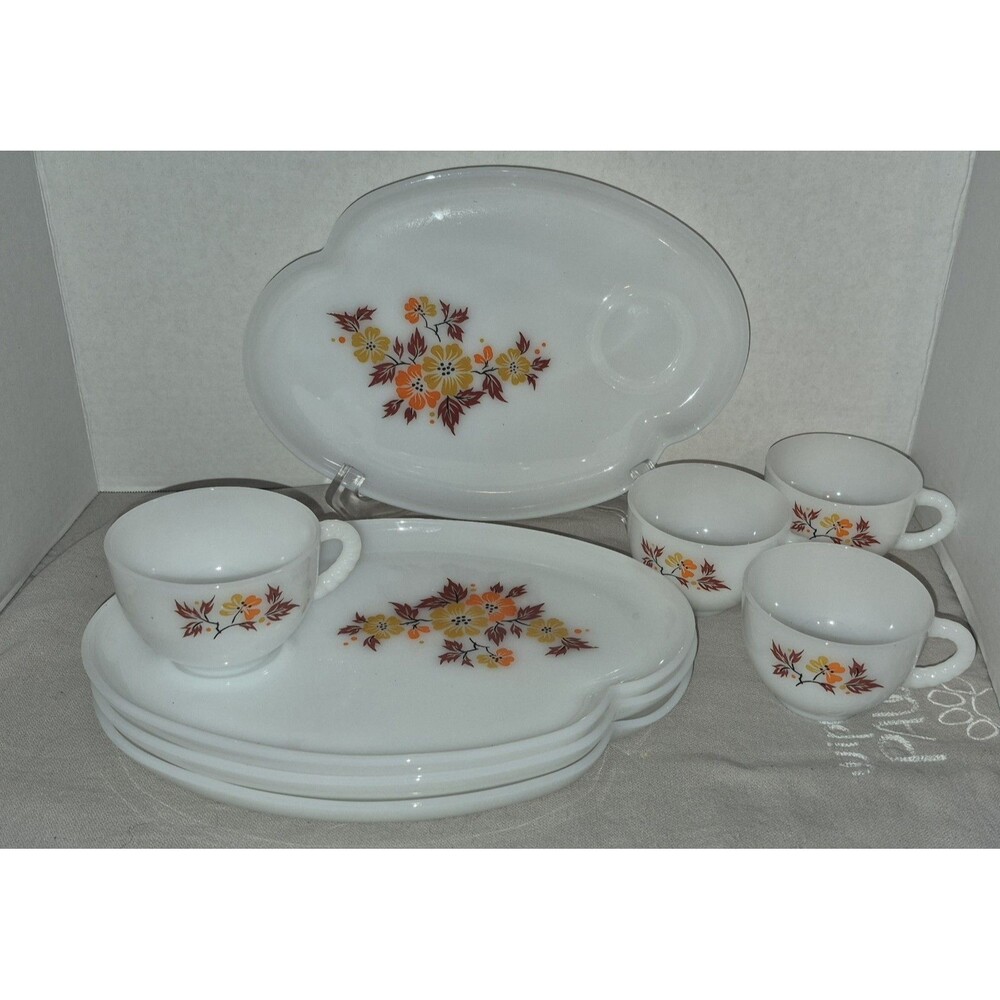 Vintage Federal Milk Glass Blossom Fall Flower Snack Set 4 Plates 4 Cups